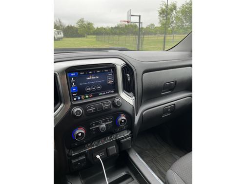 Photo 5 of 6 of 2020 Chevrolet Silverado 2500 LT