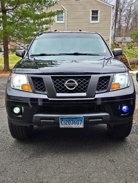 Black 2012 Nissan Frontier SV