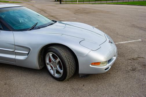 2002 Chevrolet Corvette Base