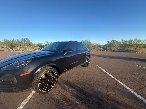 Black 2021 Porsche Cayenne Cayenne