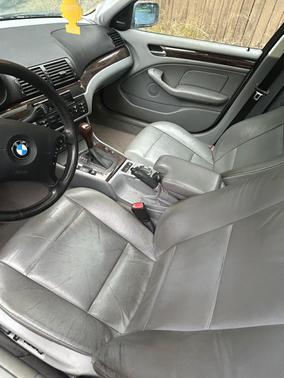 Silver 2003 BMW 325 xi