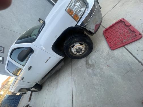 White 2013 Chevrolet Silverado 2500 Work Truck