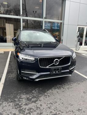 2019 Volvo XC90 T6 Momentum