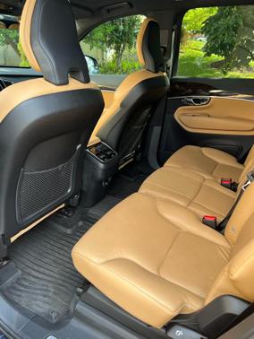 2019 Volvo XC90 T6 Momentum