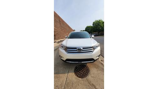 2013 Toyota Highlander SE
