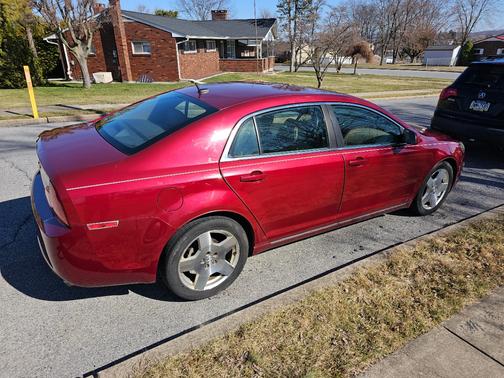 Red 2009 Chevrolet Malibu 2LT