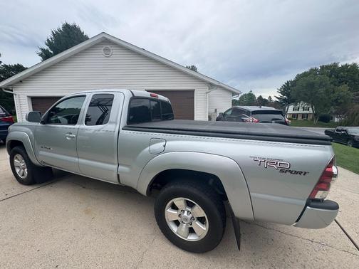 Silver 2009 Toyota Tacoma Access Cab