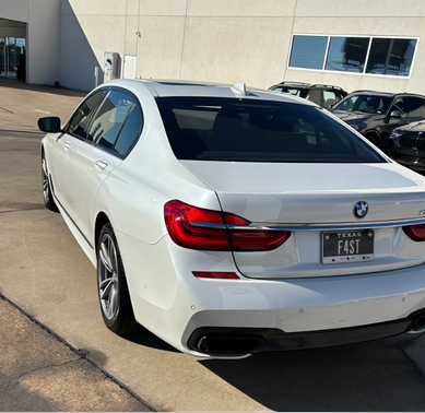 2018 BMW 750 i