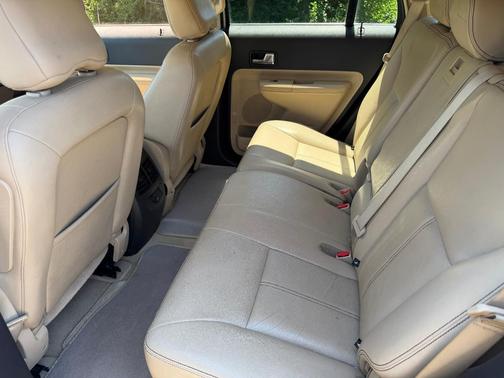 White 2010 Ford Edge Limited