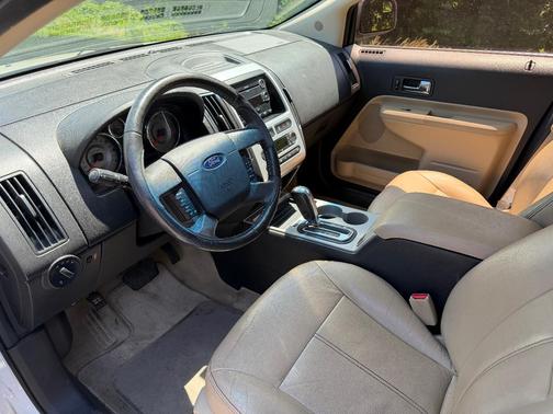 White 2010 Ford Edge Limited