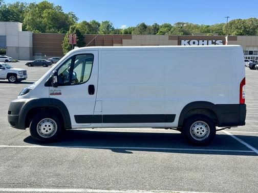 White 2015 RAM ProMaster 1500 Low Roof