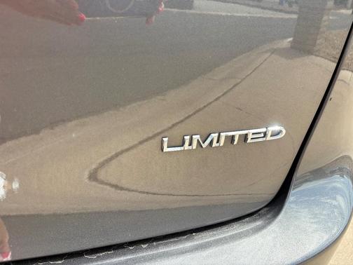 Gray 2018 Chrysler Pacifica Limited