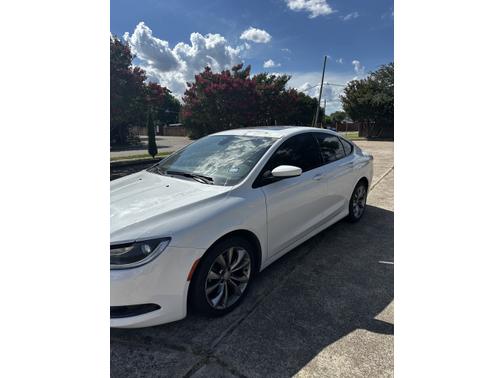 2015 Chrysler 200 S