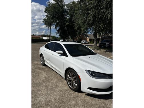 2015 Chrysler 200 S