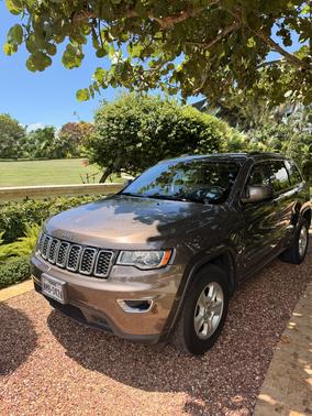 Brown 2017 Jeep Grand Cherokee Laredo