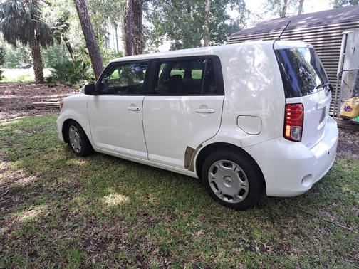 White 2011 Scion xB Base