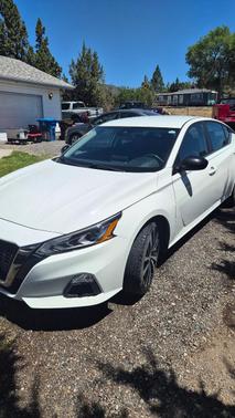 White 2022 Nissan Altima 2.5 SR