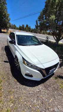 White 2022 Nissan Altima 2.5 SR