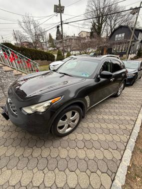 2010 INFINITI FX35 Base
