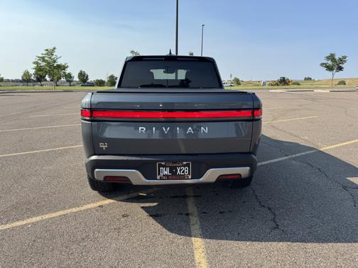 2023 Rivian R1T Adventure Quad-Motor Large Package