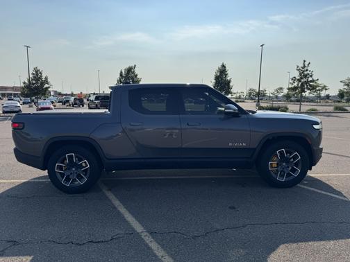 2023 Rivian R1T Adventure Quad-Motor Large Package