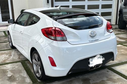 2012 Hyundai Veloster Base