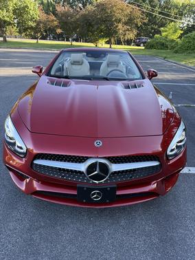 Red 2018 Mercedes-Benz SL 550 Base