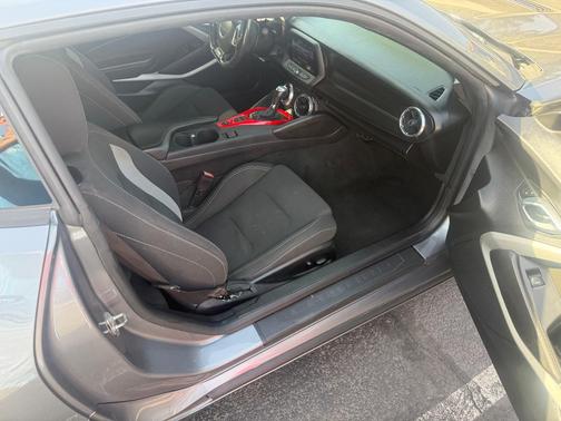 Gray 2019 Chevrolet Camaro 1SS