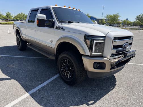 White 2014 Ford F-350 King Ranch