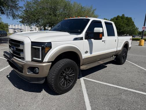 White 2014 Ford F-350 King Ranch