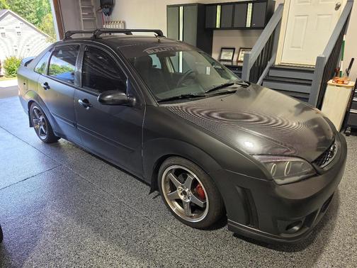 Black 2007 Ford Focus ST