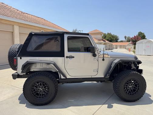 2017 Jeep Wrangler Sport
