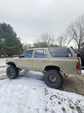1995 Toyota 4Runner SR5 V6 4WD