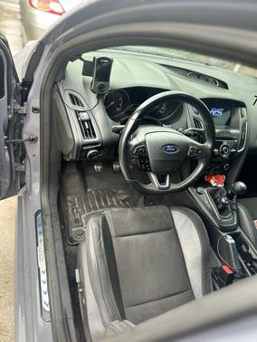 2017 Ford Focus RS Base