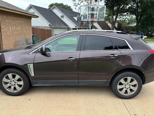 Brown 2016 Cadillac SRX Luxury Collection
