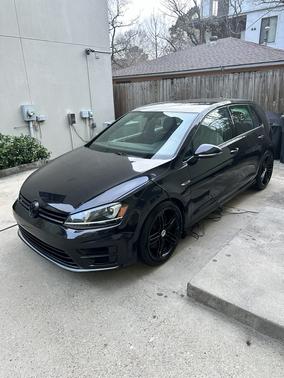2016 Volkswagen Golf R 4-Door