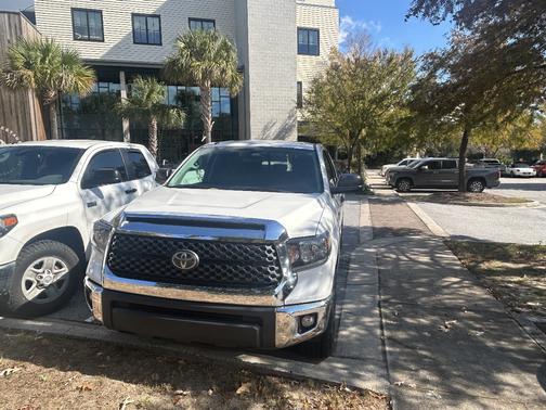 2018 Toyota Tundra SR