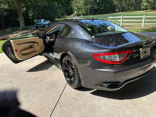 Gray 2013 Maserati GranTurismo Sport