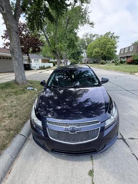 Black 2014 Chevrolet Cruze 1LT