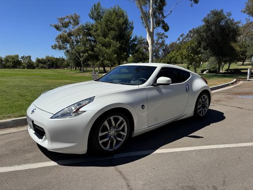 2012 Nissan 370Z Base
