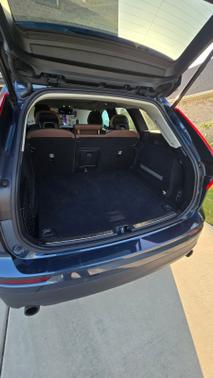 2018 Volvo XC60 T5 Momentum