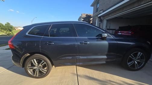2018 Volvo XC60 T5 Momentum