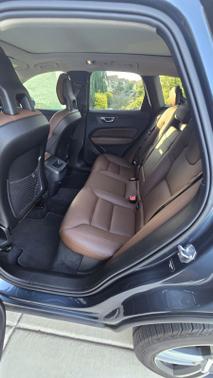 2018 Volvo XC60 T5 Momentum