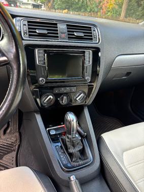 2017 Volkswagen Jetta 1.8T Sport