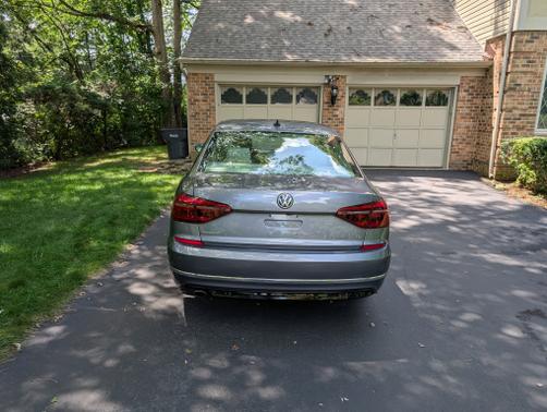 2018 Volkswagen Passat 2.0T R-Line