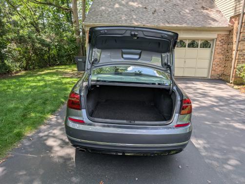 2018 Volkswagen Passat 2.0T R-Line