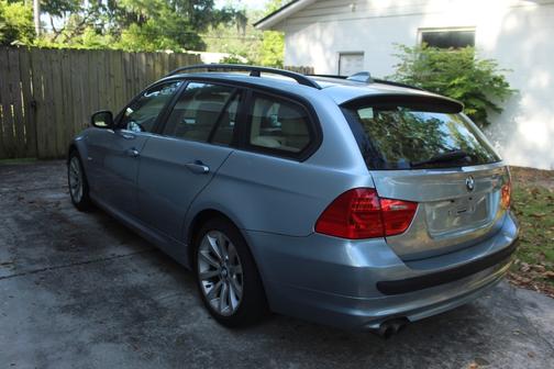 2009 BMW 328 i
