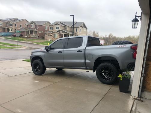 Photo 4 of 4 of 2021 Chevrolet Silverado 1500 Custom Trail Boss