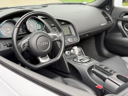 Gray 2012 Audi R8 4.2 quattro Spyder