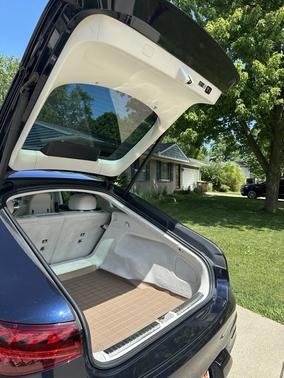 Blue 2022 Mercedes-Benz EQS 580 4MATIC